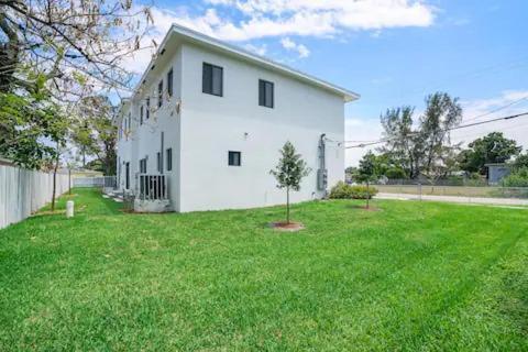 New Townhome Near Wilton/Las Olas/Beach Fort Lauderdale Esterno foto